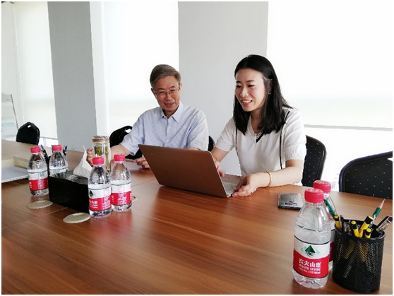 �ƶ�����app�����򵼽�������Ժʿ�㱨��Ŀϣ��