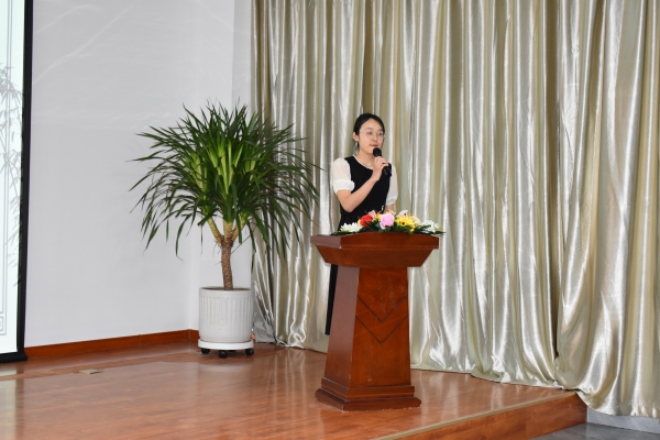 ѧÉú´ú±íÇÇæµ¾²ÖÂ´Ç Ñ§Éú´ú±íÇÇæµ¾²Ö´Ç.jpg