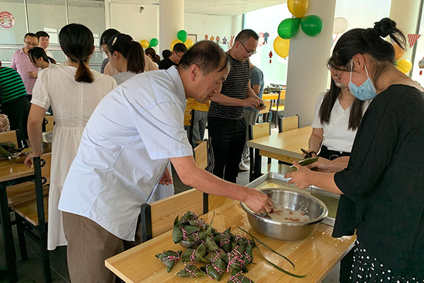 ÁùÒ»2 ÁùÒ»2.jpg