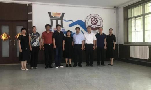 ���ൺ��ί�򵼳�����һ���߷õ��� �ൺ�ƶ�����app����ҽ�ƿƼ����޹�˾