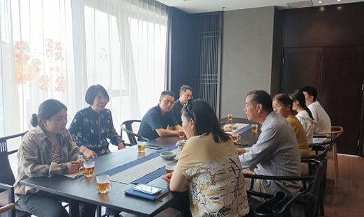 �ƶ�����app����Я�ֺ��ϴ�ѧ����ר��������ֲ���ϸ������ˢ��